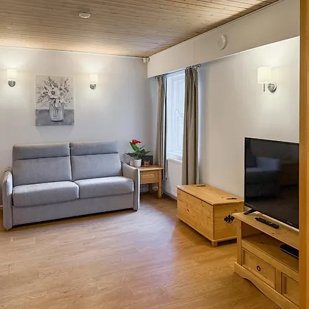 Paddock House