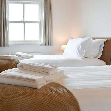 Paddock House Semesterbostad
