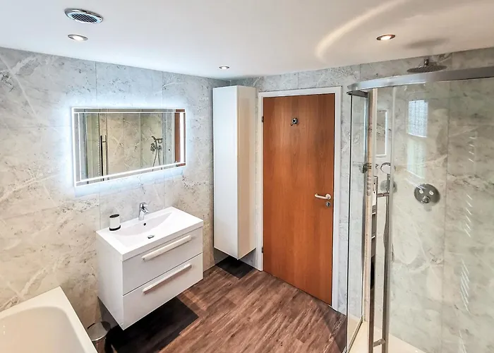 Holiday home Paddock House *